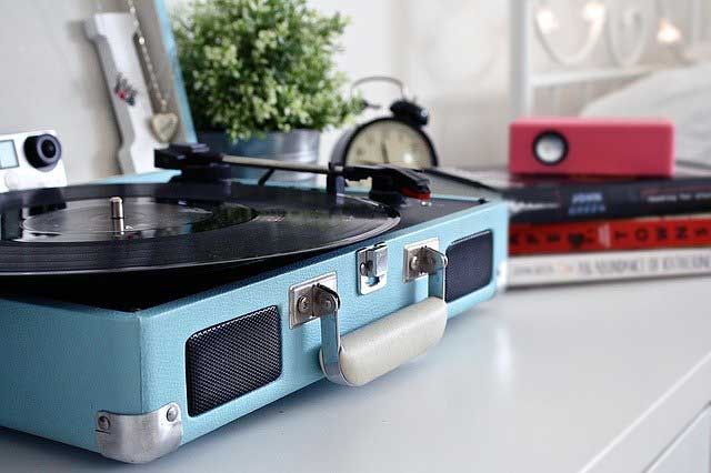 Retro-Plattenspieler für Nostalgiker